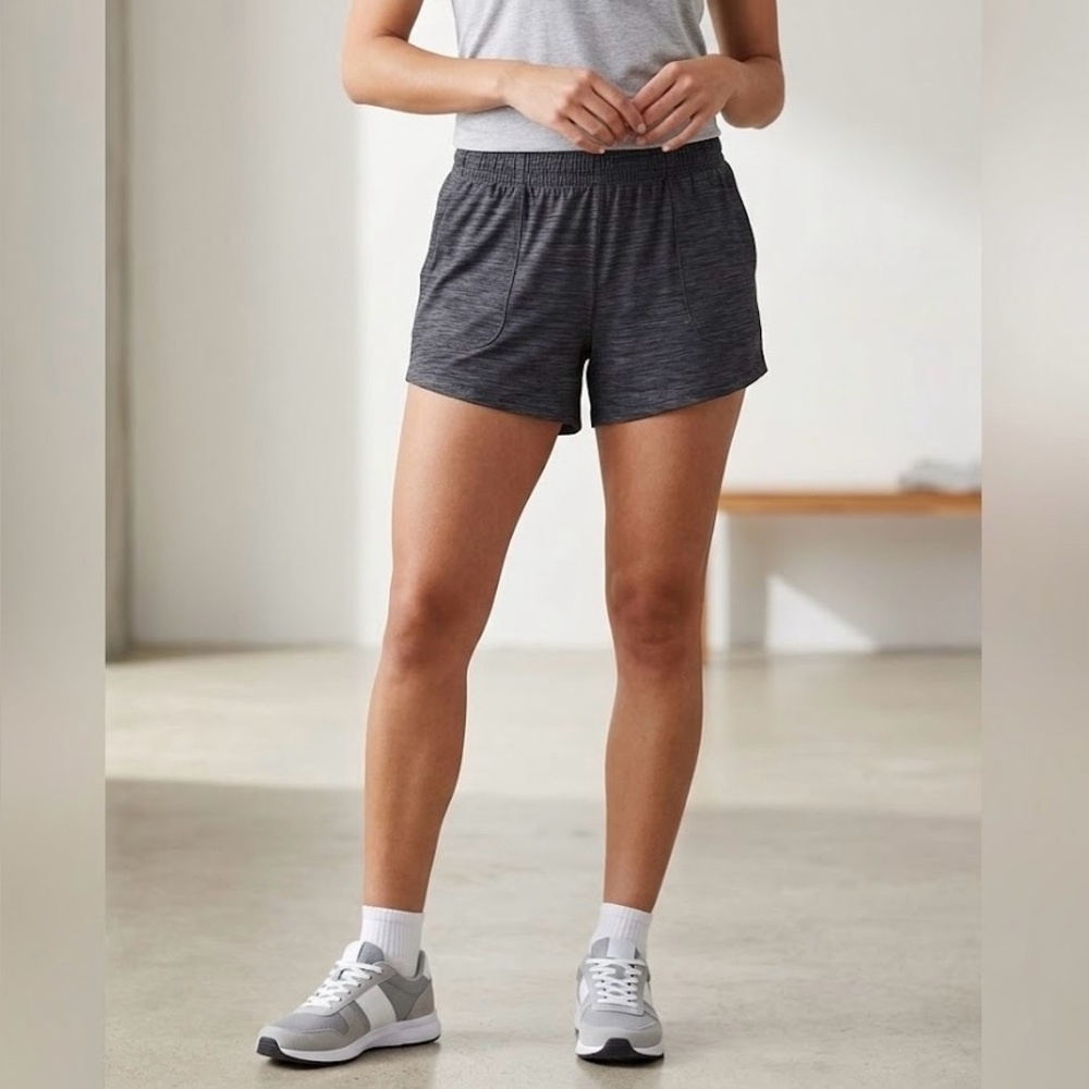 All in motion mid rise 5” athletic short